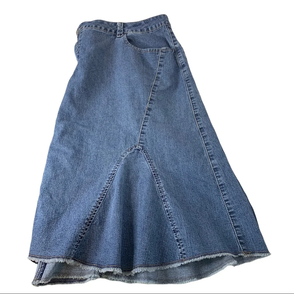 LANE BRYANT Denim Raw Hem Flare Skirt Sz 24W